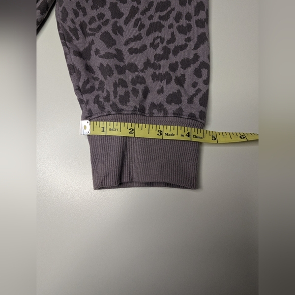 Buffalo David Bitton Womens Large Purple Leopard Print Hoodie - No Pockets - Picture 12 of 13